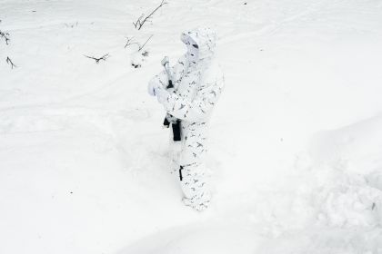 Individual winter camouflage suit